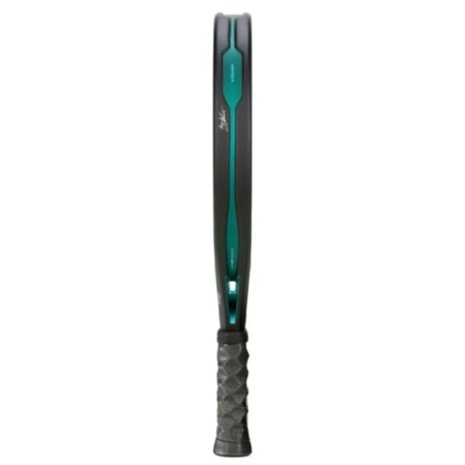 Bullpadel Hack 04 Hybrid 2025